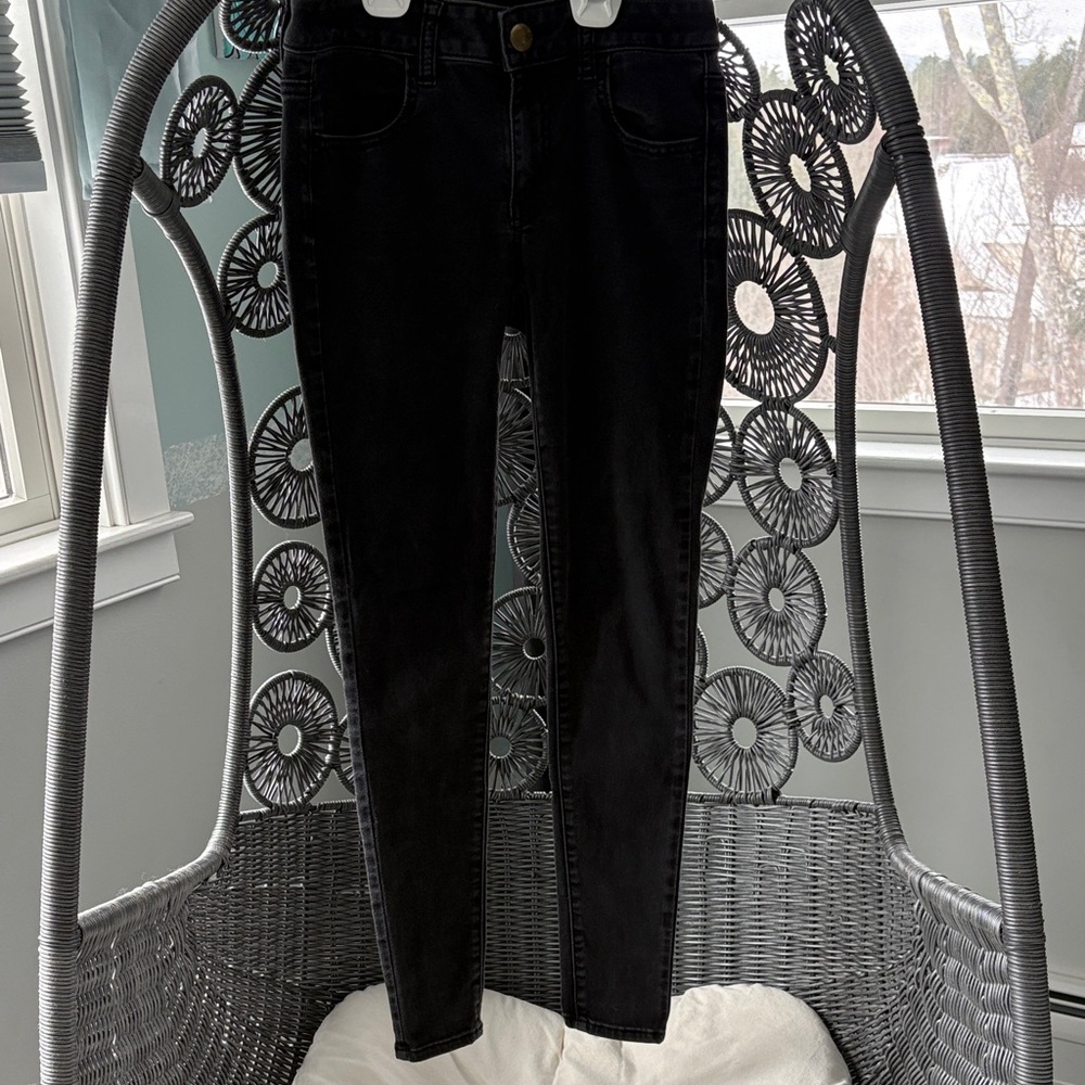 American Eagle Black Jegging size 4